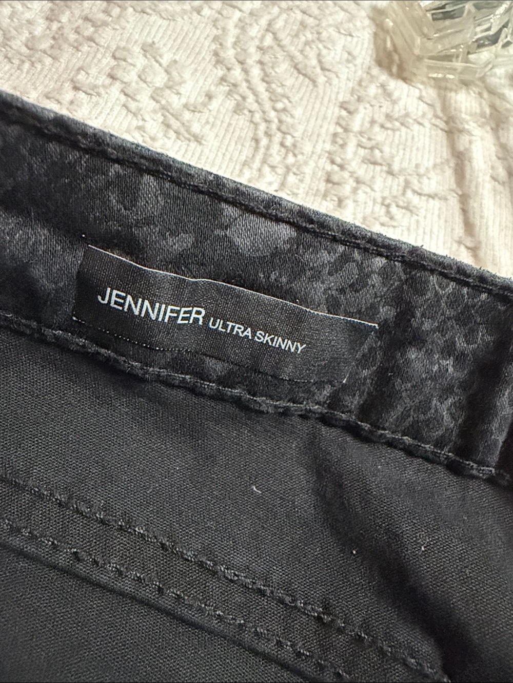 Kut from the Kloth Skinny Jeans Size 6 Black Snake-Print - Picture 11 of 11